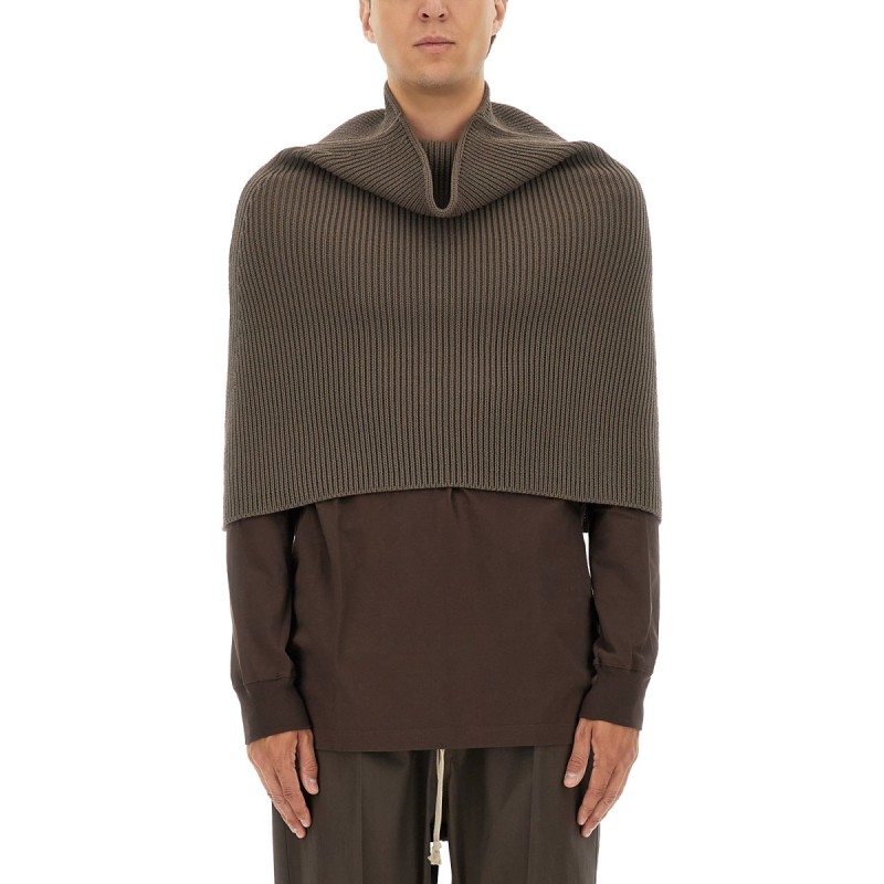 KNITTED CAPE