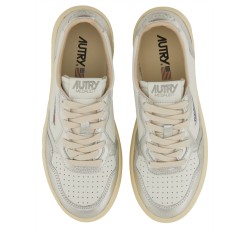 MEDALIST LOW SNEAKER
