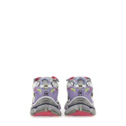 SNEAKER RUNNER