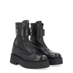 LEATHER BOOT