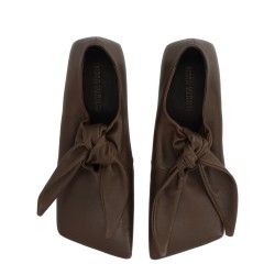LACE-UP SHOE