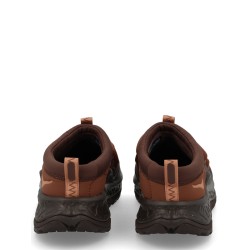 "NOW FIRST" SNEAKER