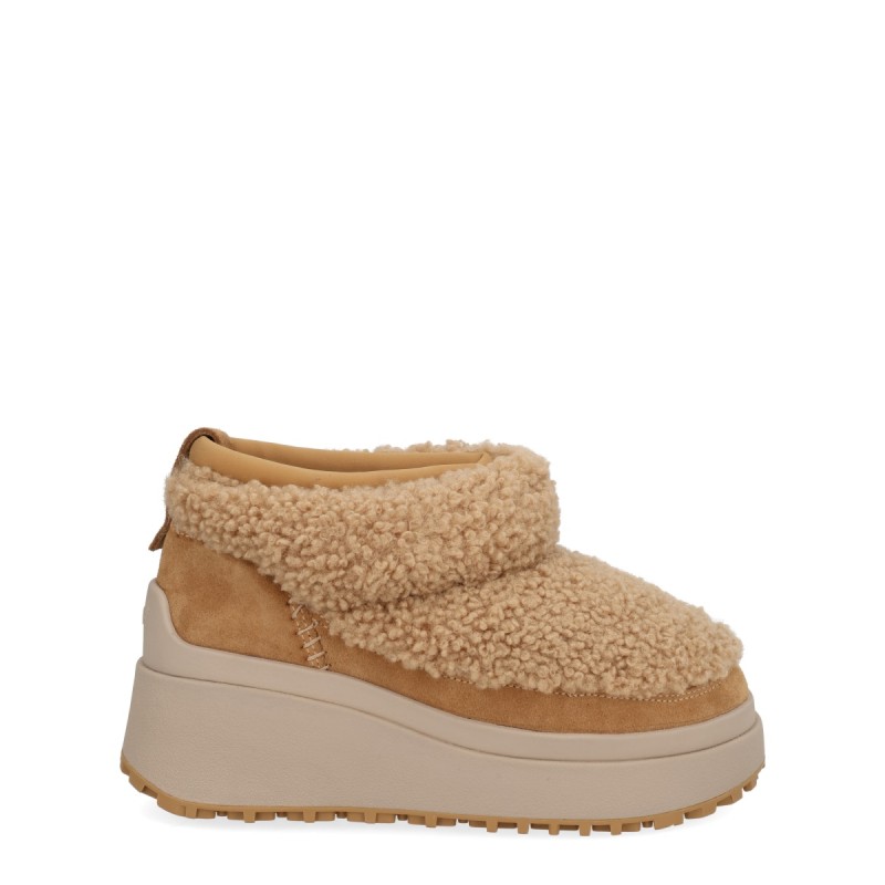 BOOT "OLYMPIA"