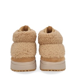 BOOT "OLYMPIA"