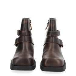 "YURI" BOOT