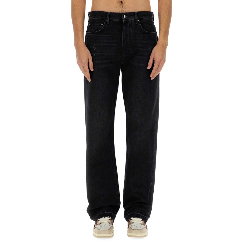 STRAIGHT LEG JEANS