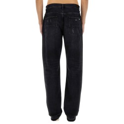 STRAIGHT LEG JEANS