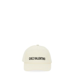 BASEBALL CAP WITH EMBROIDERY