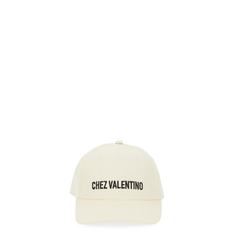 BASEBALL CAP WITH EMBROIDERY