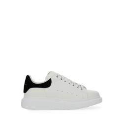 OVERSIZED SNEAKER