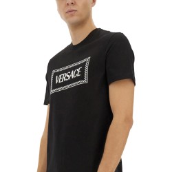 T-SHIRT WITH '90S VINTAGE EMBROIDERED LOGO