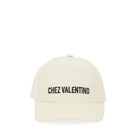 BASEBALL CAP WITH EMBROIDERY