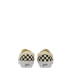 SLIP-ON PREMIUM 98