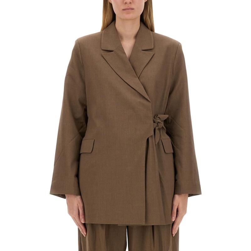 ASYMMETRICAL BLAZER
