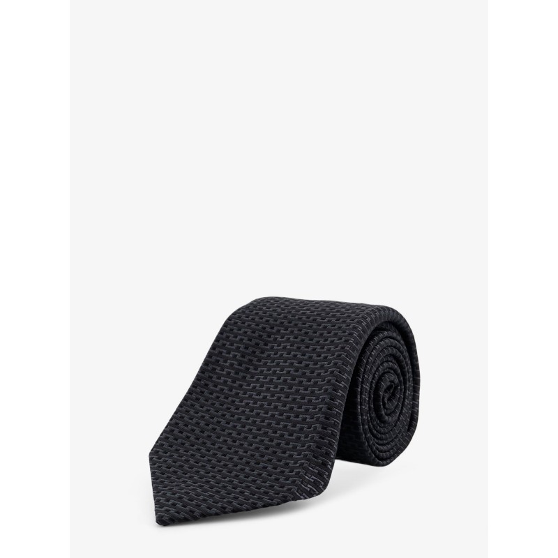 Silk tie