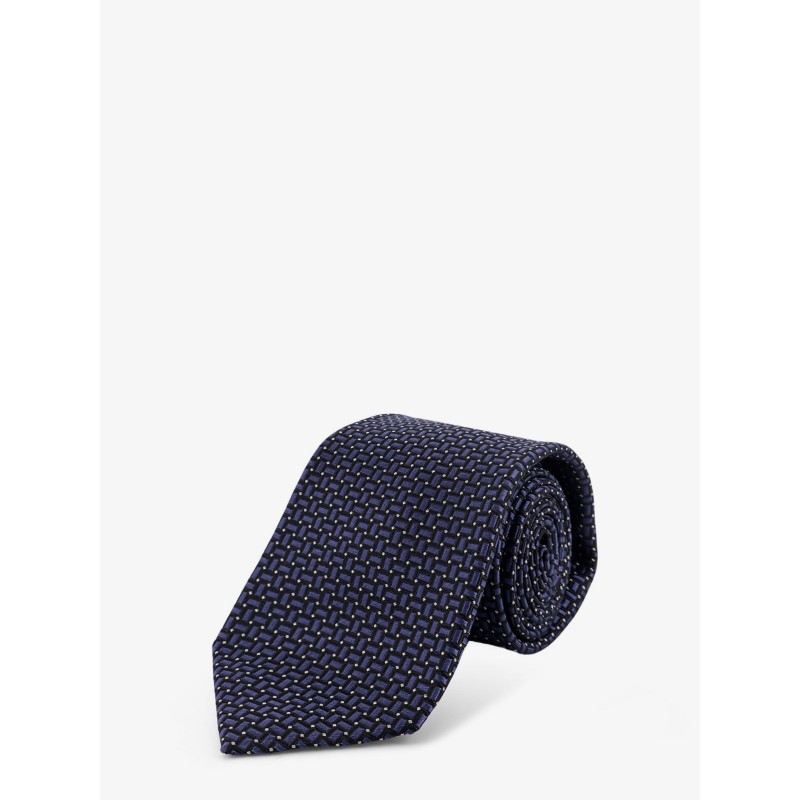 Silk tie