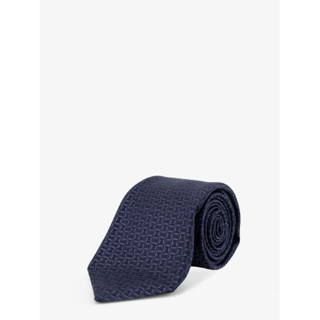 Silk tie