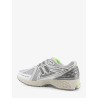 U19063 mesh sneakers with logo on the side