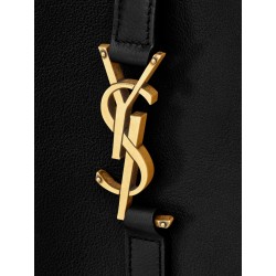 Le 5 à 7 hammered leather shoulder bag