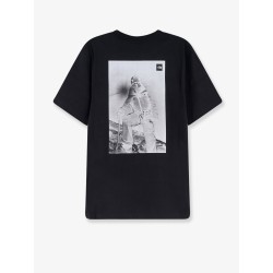 Cotton T-shirt logo on the front