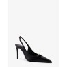 Leather pump with metal DG logo