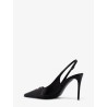 Leather pump with metal DG logo