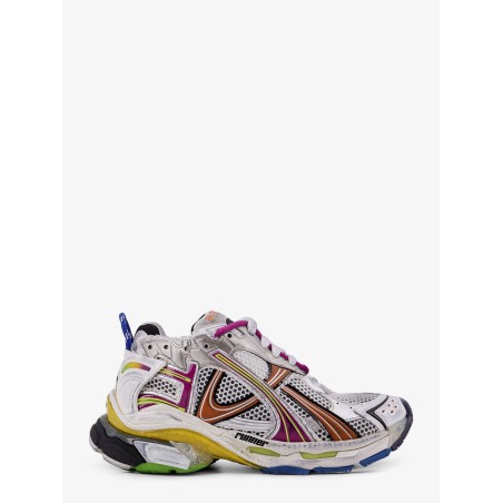 Runner low-top mesh sneakers