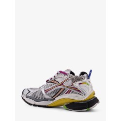 Runner low-top mesh sneakers