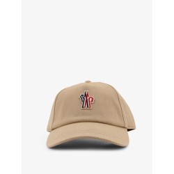 Cotton hat with logo patch on the front