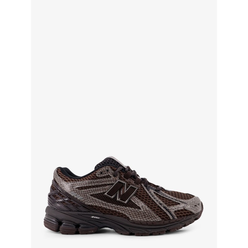 19062 mesh sneakers with logo on the side