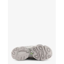 1000 mesh sneakers