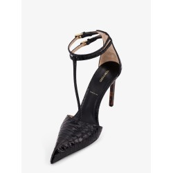 Python-effect leather pumps