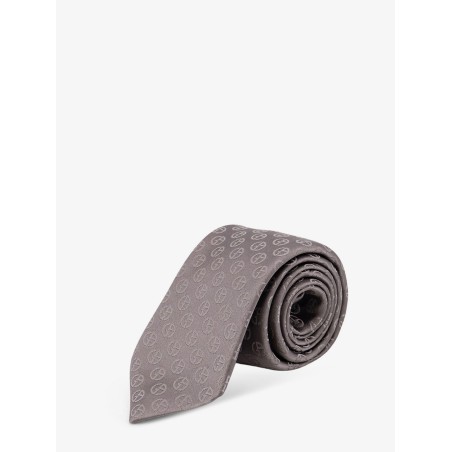 Silk tie