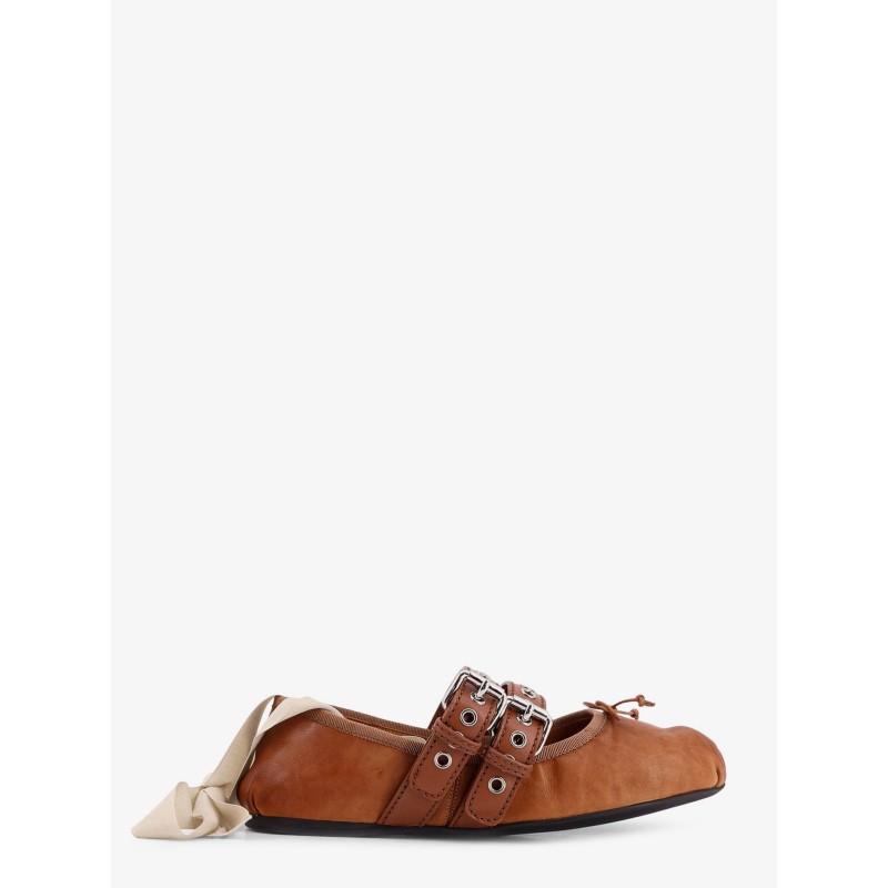 Leather ballerinas