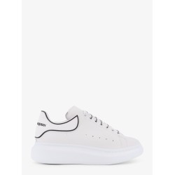 Oversized low-top leather sneakers