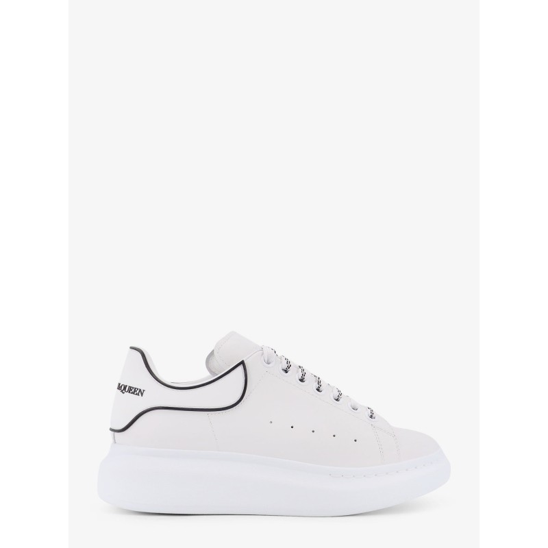 Oversized low-top leather sneakers