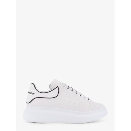Oversized low-top leather sneakers