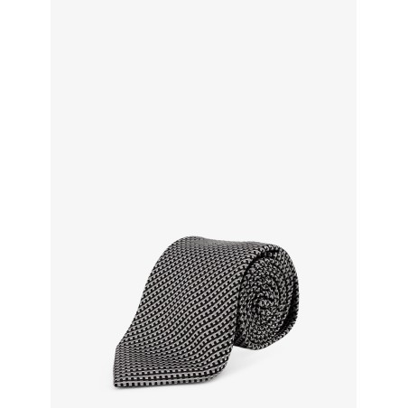 Silk tie