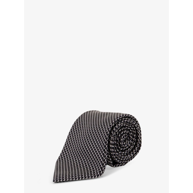 Silk tie