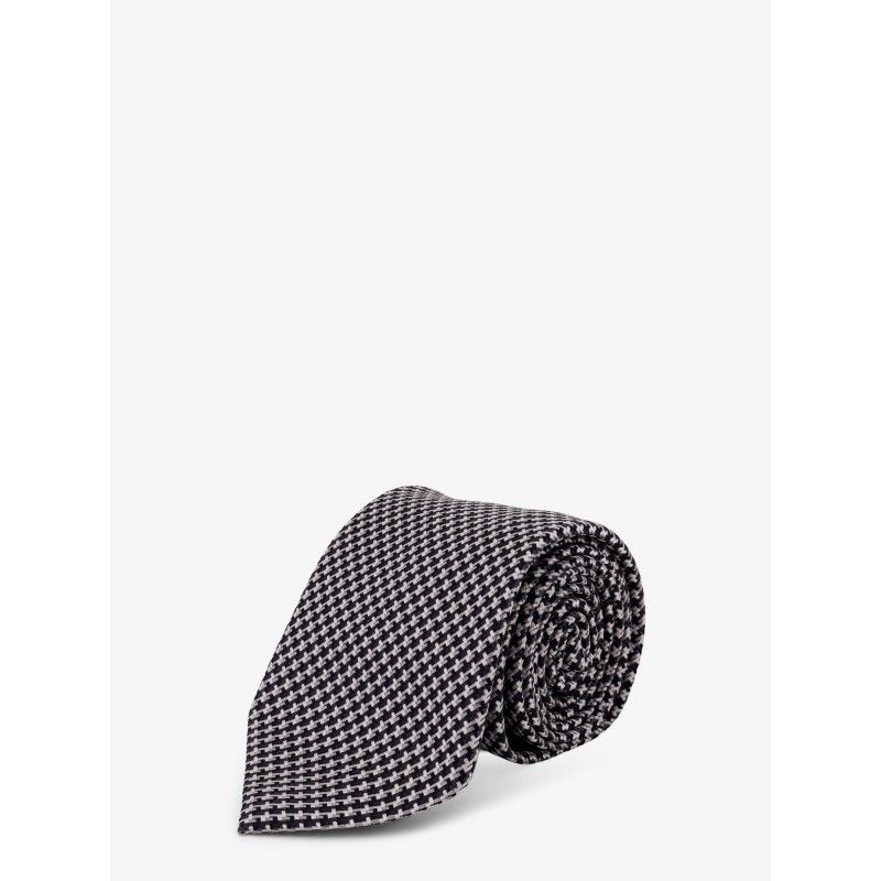 Silk tie