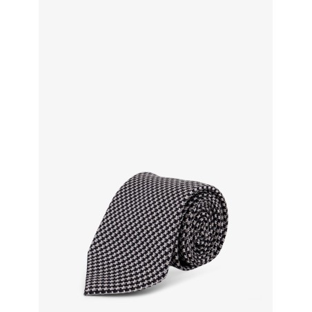 Silk tie