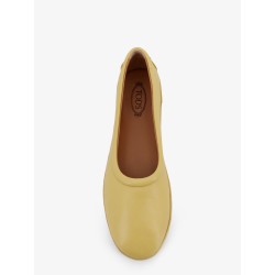 Leather ballerina with Gomminos detail on the back
