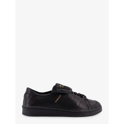 Leather sneakers