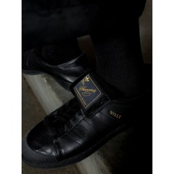 Leather sneakers