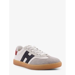 Leather sneakers with suede inserts