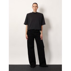 Cotton t-shirt with embroidered logo on the front
