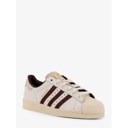 WB Superstar leather sneakers withlettering logo on the side