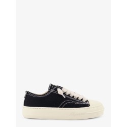 Rep-cap canvas sneakers