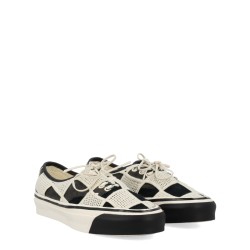SNEAKER "AUTHENTIC 44"