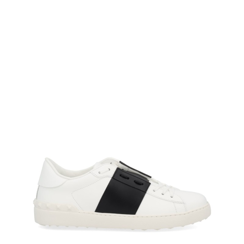 "OPEN" SNEAKER